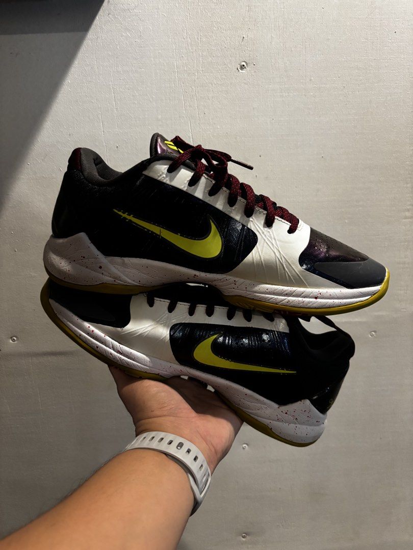 Nike Kobe 5 Protro "Chaos" (Category: Sneakers) located in Valencia. Submitted by bukidthrift (Listing ID 1464459382, Image 3). Description: SIZE 10 US | 9 UK | 44 EUR | 28 CM VERY GOOD CONDITION NOTE: THRIFTED PAIR ONLY. PLEASE MANAGE YOUR EXPECTATIONS. PAYMENT FIRST ✅ NO COD/COP ❌ MOP - GOTYME BANK/GCASH 💳 BUKIDNON MINDANAO LOC 📍.