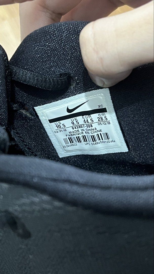 Nike Kyrie 4 "Blackout" (Category: Casual Shoes) located in Manila. Submitted by zsiw77 (Listing ID 1464471925, Image 3). Description: Nike kyrie 4 "Blackout" size 10.5 us no box 100% original .