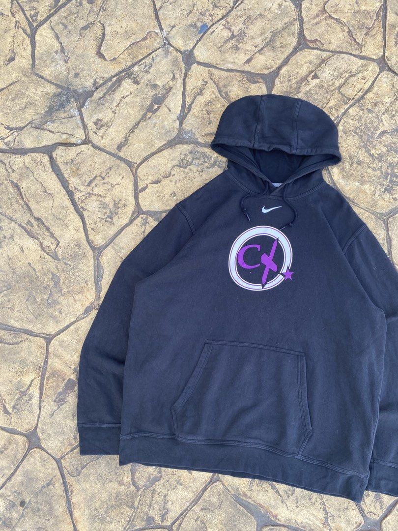 NIKE MID SWOOSH PULL OVER (Category: Hoodies) located in Manila. Submitted by zzztine (Listing ID 1464434298, Image 2). Description: 💎 MID SWOOSH PULL OVER 💎 Dimes: 25*29 Color rate: 9.4/10 Condition: EXCELLENT .