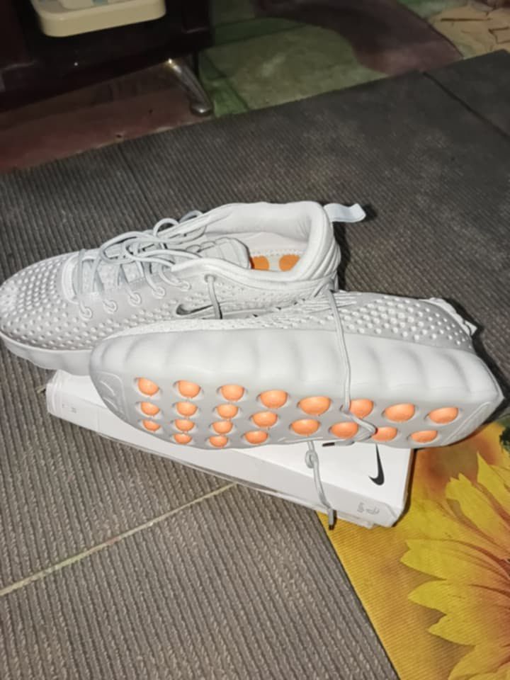 Nike Mind 002 (Category: Sneakers) located in Cabuyao City. Submitted by giothr1ft (Listing ID 1464518204, Image 2). Description: 📌Color way: Light Smoke Grey/Hyper Crimson 📌 Size: US- 10 UK- 9.5 EUR- 45 CM- 27 📌 Issue: None 📌 Good Condition 📌 Brand New.