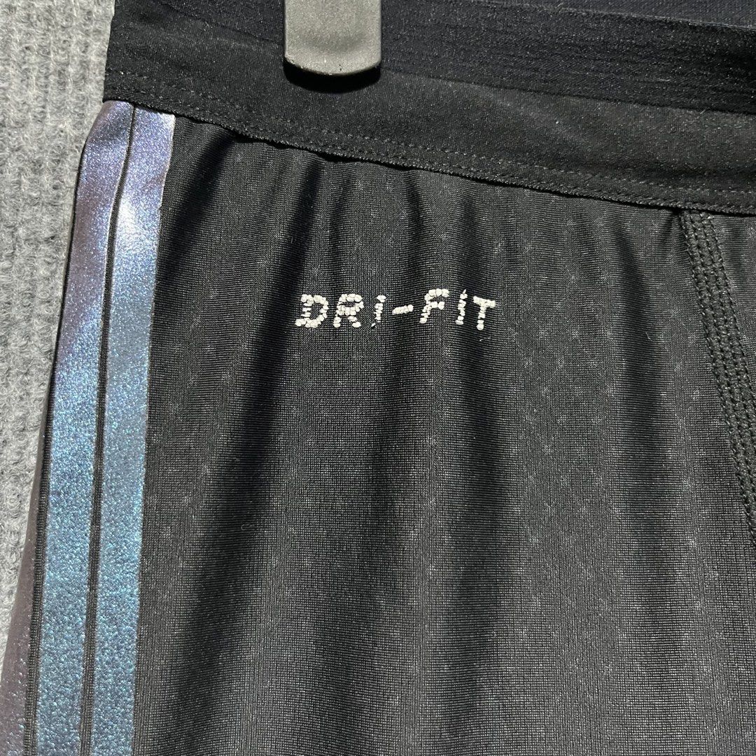 Nike Power Speed Running Tights (Category: Activewear) located in Kadingilan. Submitted by tejaresnick (Listing ID 1464464561, Image 3). Description: Very good condition Issue minimal sign of usage see pic Color rate 9.5/10.