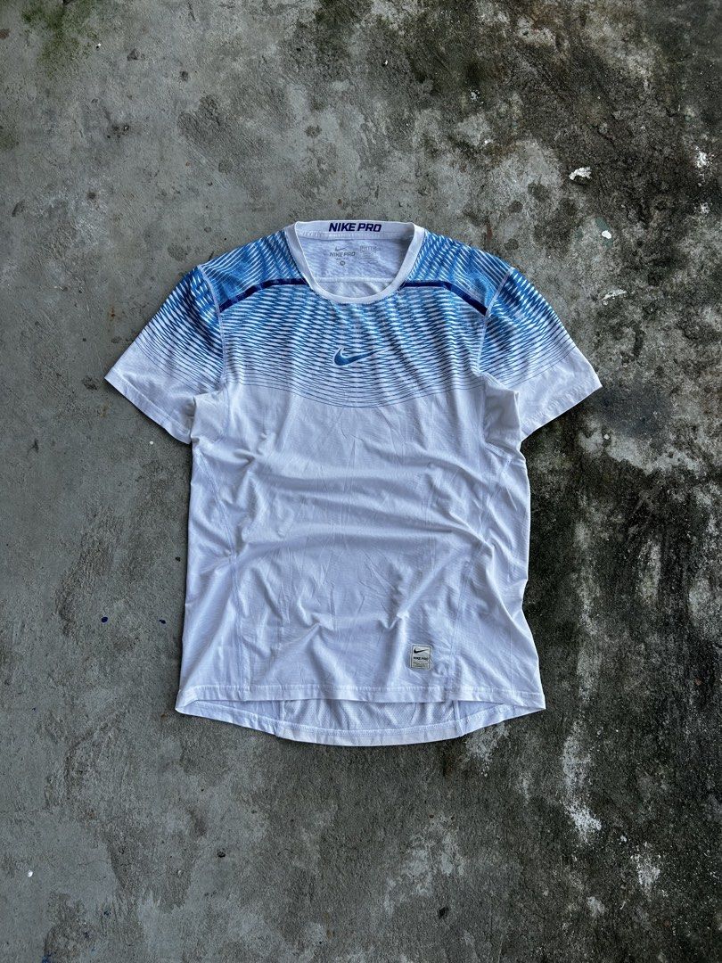Nike Pro Hypercool Max Fitted (Category: Tshirts & Polo Shirts ) located in Balanga. Submitted by nothingtohold.co (Listing ID 1464517676, Image 1). Description: Nike Pro Hypercool Max Fitted Medium on tag | 19 width | 27 length | 9.5 condition Issue: one small run Gcash | jnt | bataan Vouch~vc.