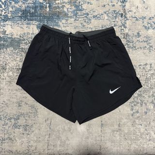 (Category: ) located in . Submitted by triplethrift_ (Listing ID 1464541452, Image 1). Description: .