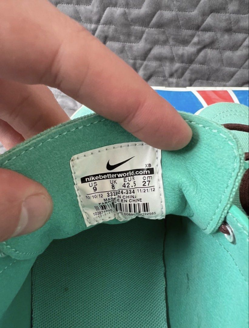 Nike SB Stefan Janoski "Tiffany" Size 9 (Category: Sneakers) located in San Juan City. Submitted by flackawacka (Listing ID 1464565759, Image 2). Description: - Nike SB Stefan Janoski - Color: Teal - Size: US 9 - Laces: Brown - Includes original box - Ideal for skating and casual wear Add fees for shipping ETA 1st week november.