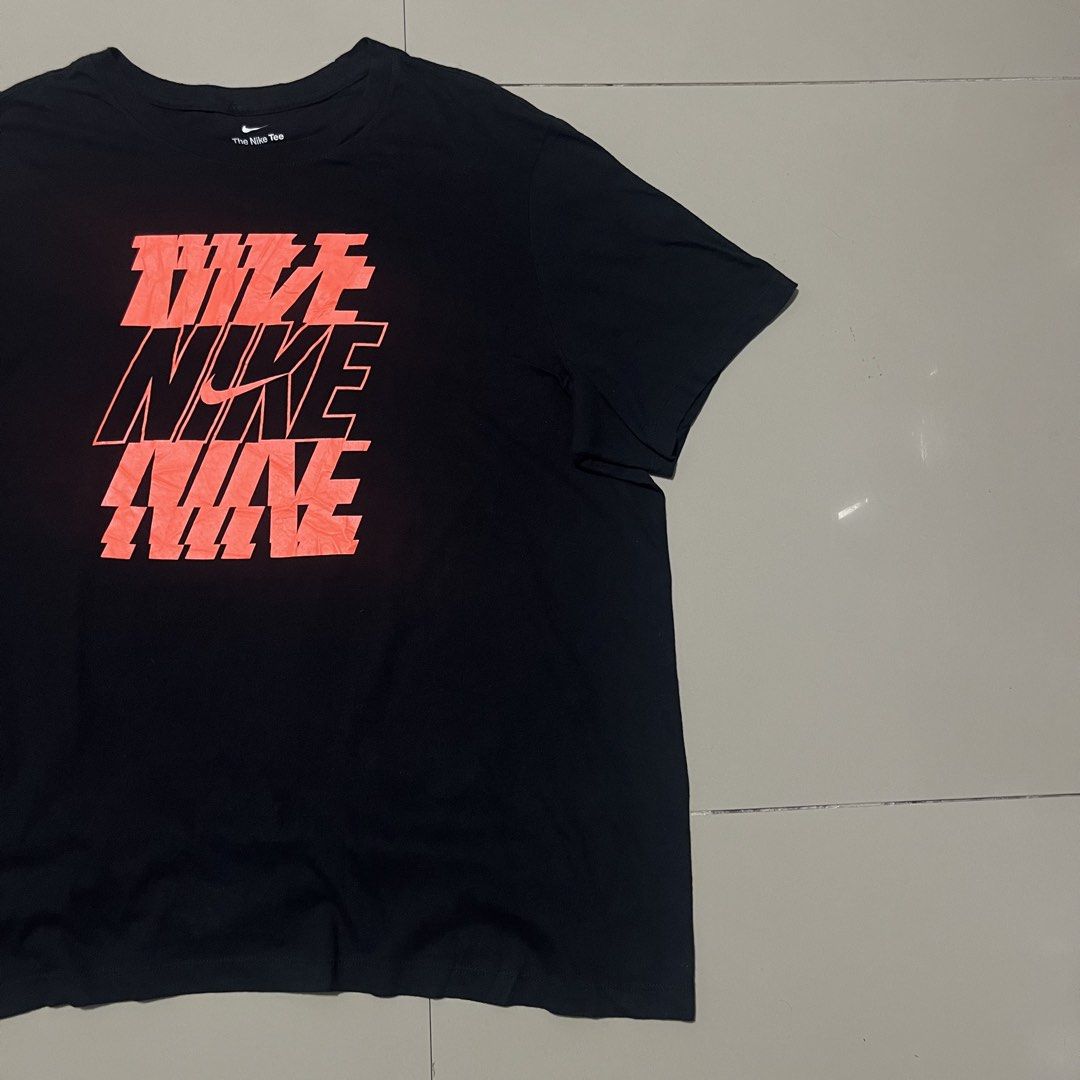 NIKE TEE (Category: Tshirts & Polo Shirts ) located in Manila. Submitted by balanse (Listing ID 1464508204, Image 3). Description: SIZE: 2XL ON TAG DIMES: 25W X 30 EXCELLENT CONDITION. 9.9 HONEST COLOR RATE. NONE ANY ISSUE..