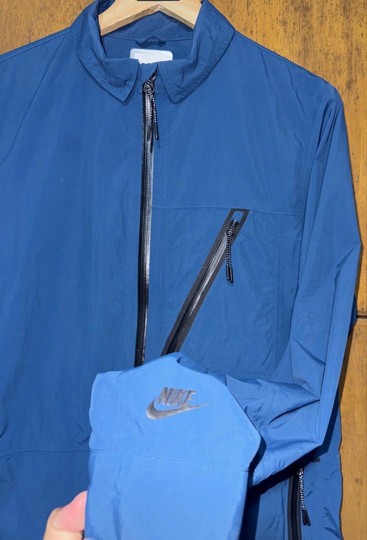Nike White Label Shacket (Category: Activewear) located in Daraga. Submitted by cariboy_1125 (Listing ID 1464509452, Image 3). Description: S on tag 21x29 via tape measure As new condition.