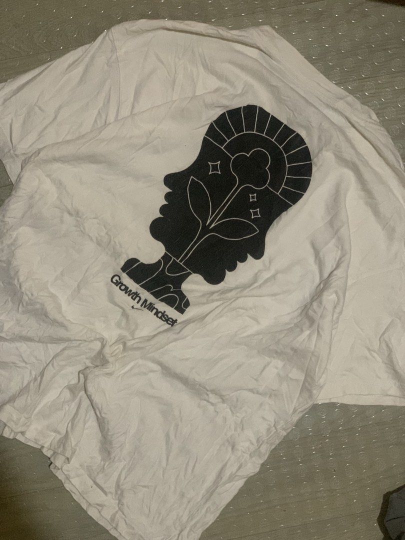 NIKE AVATAR SHIRT (Category: Tshirts & Polo Shirts ) located in Davao. Submitted by meta_thrift (Listing ID 1464496726, Image 3). Description: CROP NIKE X NOCTA SHIRT Size XL on tag Dimes: L26xW20 Excellent Condition Complete Tags No Issue.