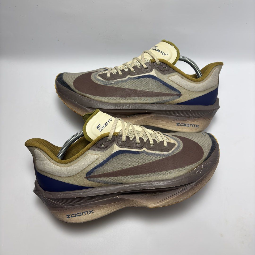 NIKE ZOOM FLY 6 PREMIUM LIGHT BONE CAVE STONE (Category: Sneakers) located in Cebu City. Submitted by kylokicks77 (Listing ID 1464545571, Image 2). Description: Nike Zoom Fly 6 Premium ‘Light Bone Cave Stone’ Legit/Authentic pair ✅ Size: 10.5us(mens) | 44.5euro | 28.5cm Excellent condition No issue Loc: Lapu-Lapu City, Cebu 📍 DM me if interested 📩🙌🏽 P.S. Colors may vary due to lighting..