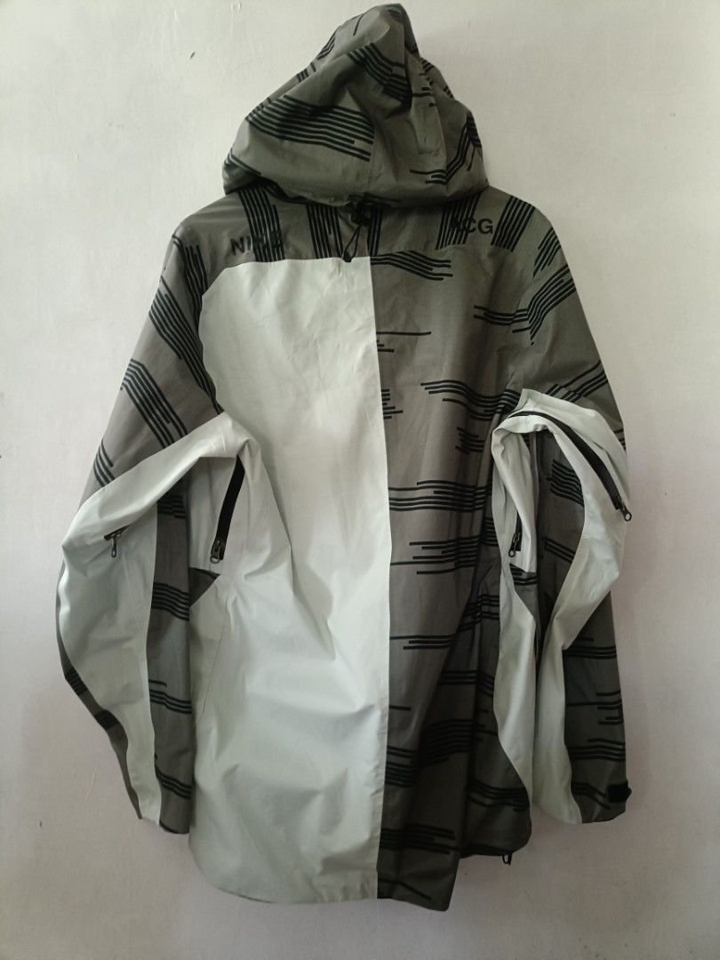 Nikelab ACG Alphine Jacket (Category: Coats, Jackets and Outerwear) located in Las Pinas. Submitted by william_thrift_2023 (Listing ID 1464409464, Image 2). Description: 🔥 ULTIMATE ARCHIVAL GRAIL PIECE — 100% AUTHENTIC & PRISTINE CONDITION 🔥 Up for grabs is a legendary NikeLab ACG Alpine Jacket from the highly coveted Errolson Hugh (Acronym) collaboration era. 100% authentic This is a premium, high-performance technical shell jacket, extremely 