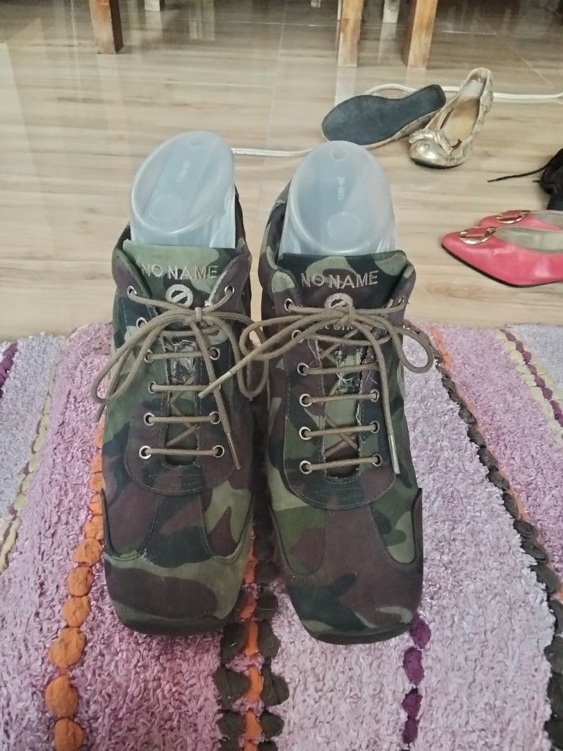 No Name Rare Camouflage sneaker (Category: Sneakers) located in Calasiao. Submitted by alluringvenus.thriftshop (Listing ID 1464434537, Image 1). Description: No Name is japan brand very good condition like new.