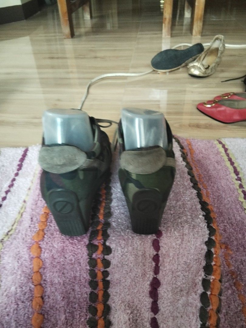 No Name Rare Camouflage sneaker (Category: Sneakers) located in Calasiao. Submitted by alluringvenus.thriftshop (Listing ID 1464434537, Image 3). Description: No Name is japan brand very good condition like new.