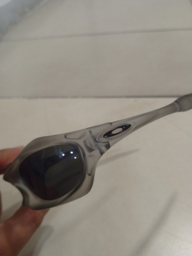 Oakley splice (Category: Sunglasses & Eyewear) located in Manila. Submitted by ronmarbeni45920 (Listing ID 1464418572, Image 2). Description: .