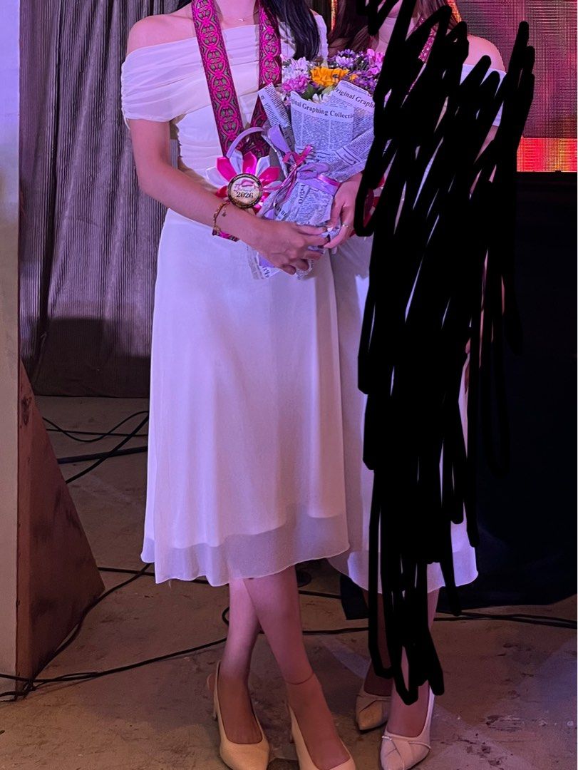Off-shoulder Ruched Midi Dress (Category: Dresses) located in Rizal. Submitted by meows6 (Listing ID 1464428560, Image 2). Description: reference height: 5’7 weight: 50kg.