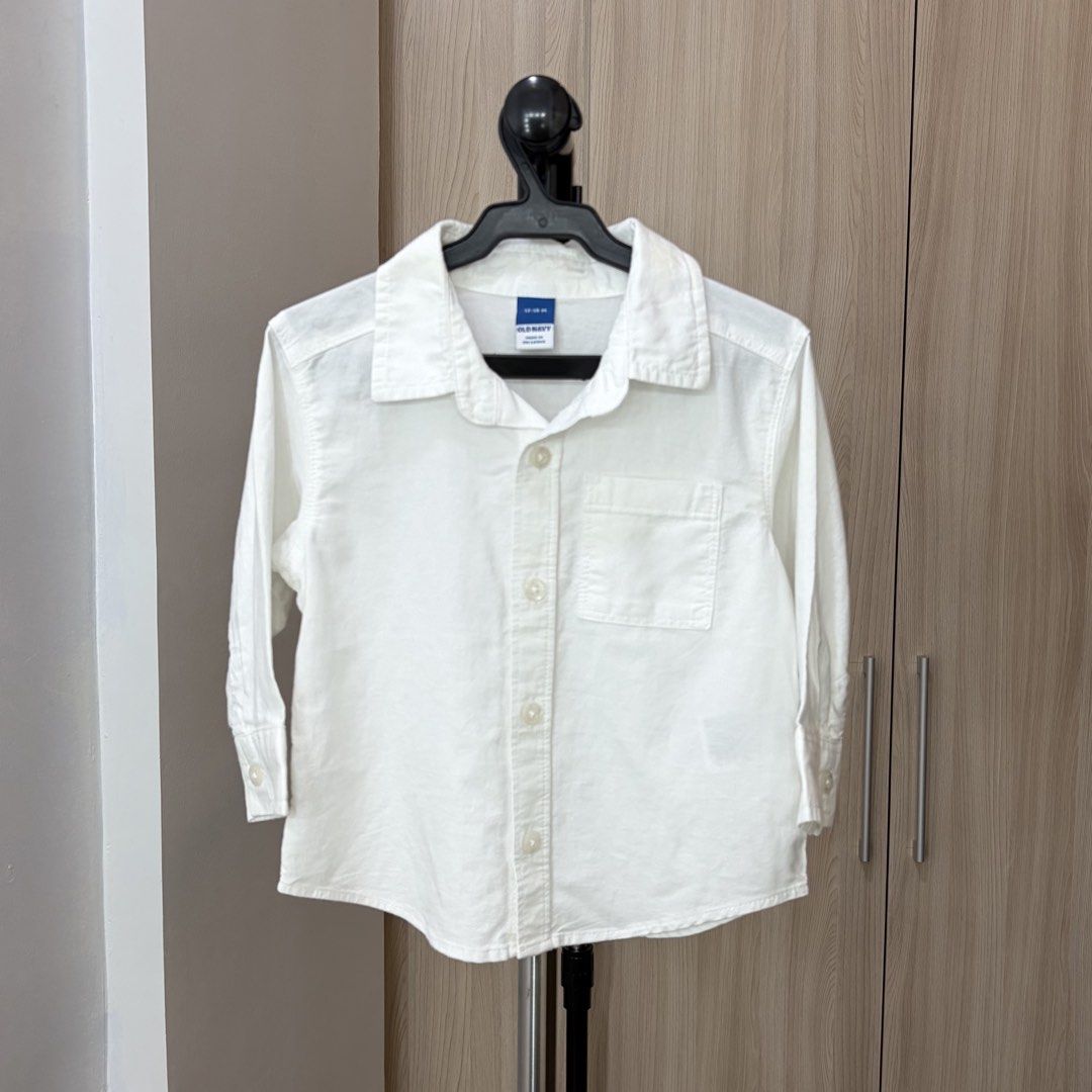 Old Navy Baby Boy (Category: Babies & Kids Fashion) located in Cebu City. Submitted by whatagirlneeds (Listing ID 1464390589, Image 1). Description: • Brand new with tag • Cotton • 12 to 18 months.