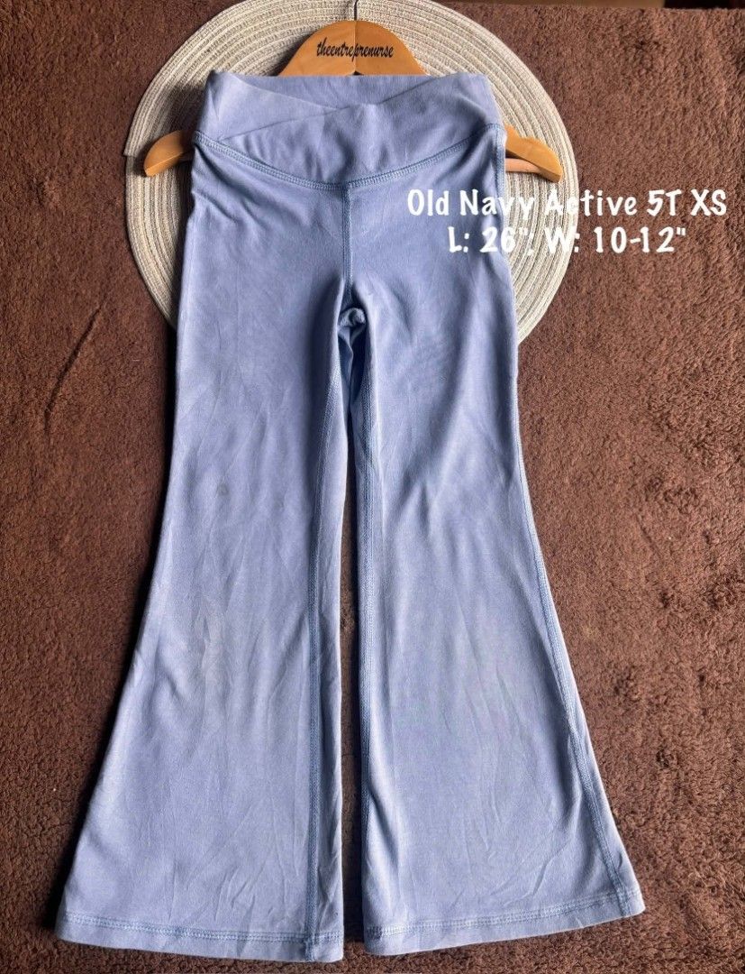 Old Navy Kids Active Flare Pants 5Y (Category: Babies & Kids Fashion) located in Quezon City. Submitted by theentreprenurse (Listing ID 1464516729, Image 1). Description: 𝘼𝙐𝙏𝙊 𝙋𝘼𝙎𝙎 𝙏𝙊 𝙇𝙊𝙒 𝘽𝘼𝙇𝙇𝙀𝙍𝙎 📣 ʙʀᴀɴᴅ: Old Navy ꜱɪᴢᴇ: 5Y ᴍᴏᴘ: ɢᴄᴀꜱʜ L: 26" *high waisted crossover waistband flare ꜱʜɪᴘᴘɪɴɢ 🛒 (NO RUSH. I'm a working momma :) ) ▪︎ꜰʟᴀꜱʜ ᴇxᴘʀᴇꜱꜱ | J&T ▪︎ʟᴀʟᴀᴍᴏᴠᴇ|ɢʀᴀʙ ~ 𝚃𝚑𝚎𝚜𝚎 𝚌𝚕𝚘𝚝𝚑𝚎𝚜 𝚊𝚛𝚎 𝚊𝚕𝚛𝚎𝚊𝚍𝚢 𝚠𝚊𝚜𝚑𝚎𝚍.