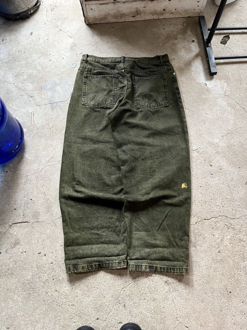 Olive Green Baggy Denim Jeans (Category: Jeans) located in Cagayan de Oro. Submitted by jadon2k (Listing ID 1464404680, Image 2). Description: /REPOST) DM FOR MORE DETAILS.