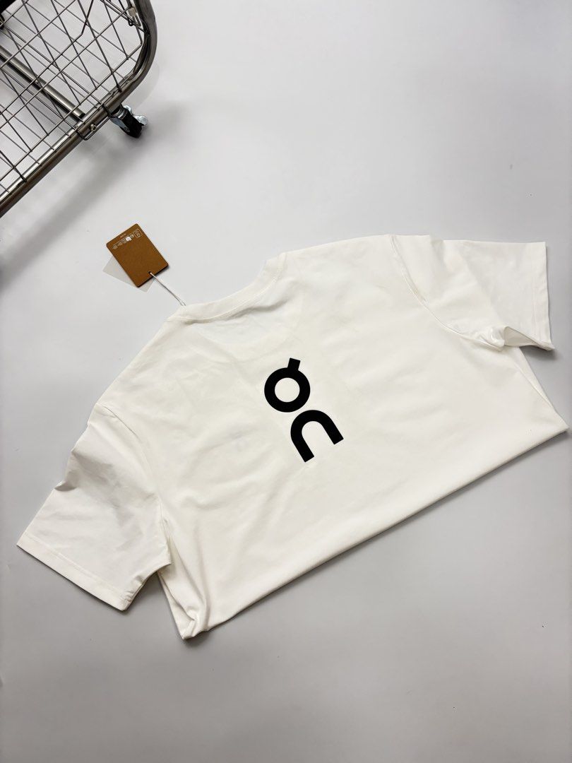 ON CLOUD CLUB T SHIRT (Category: Tshirts & Polo Shirts ) located in Quezon City. Submitted by one2onemnl (Listing ID 1464540717, Image 2). Description: Brandnew with hangtags Complete tags Size: Medium (22 x 28) Size: Large (23 x 29) Send us a message to purchase 📩.