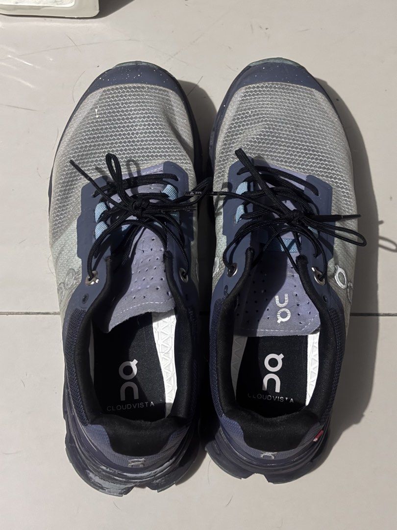 On Cloudvista 7.5W (Category: Sneakers) located in San Fernando. Submitted by filmmmmm (Listing ID 1464471562, Image 1). Description: On Cloudvista – Size 7.5W 👟 Pre-loved / Used 📌 Size: US 7.5W 📌 Visible signs of wear, including color peeling and glued side 📌 I tried to glue the side (please see close-up photo), but the glue may wear off again after use 📌 Selling as-is.