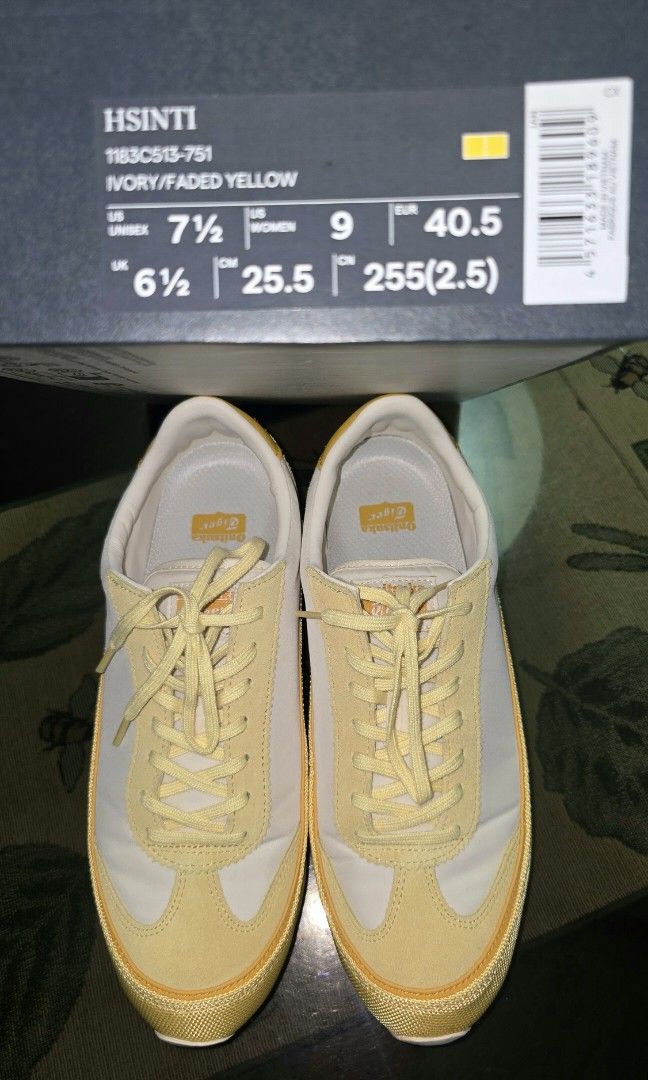 Onitsuka Tiger HSINTI Unisex Sneakers (Category: Sneakers) located in Quezon City. Submitted by anitsircamsiugal (Listing ID 1463359251, Image 1). Description: - Onitsuka Tiger HSINTI Sneakers - Unisex design - Price: P11,800.00.
