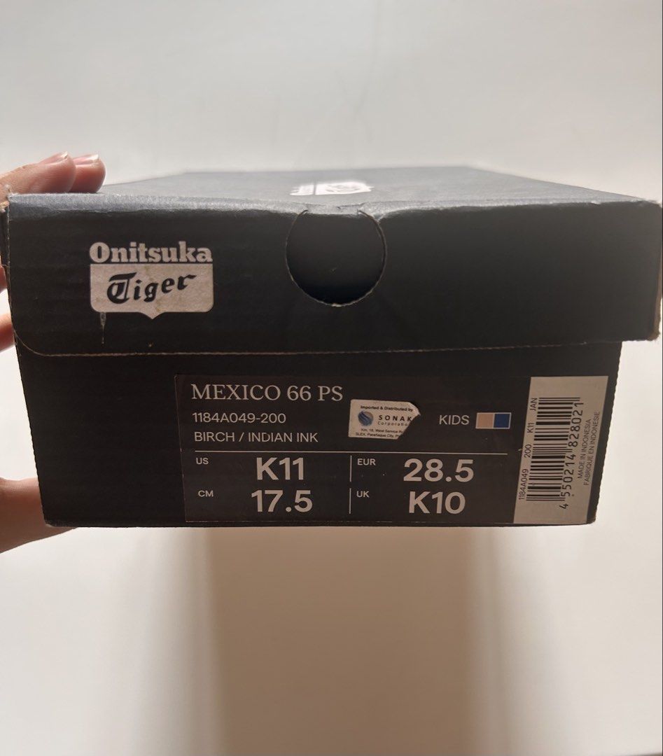 Onitsuka Tiger Mexico 66 PS Kids (Category: Babies & Kids Fashion) located in Bocaue. Submitted by ks_boutique (Listing ID 1464377551, Image 2). Description: - Onitsuka Tiger Mexico 66 PS - Kids' Sneakers - Colourway: Birch and Indian Ink - Size: K11 (US) / 17.5cm (CM) / 28.5 (EUR) / K10 (UK) - Features easy-to-use velcro straps - Ideal for everyday wear.
