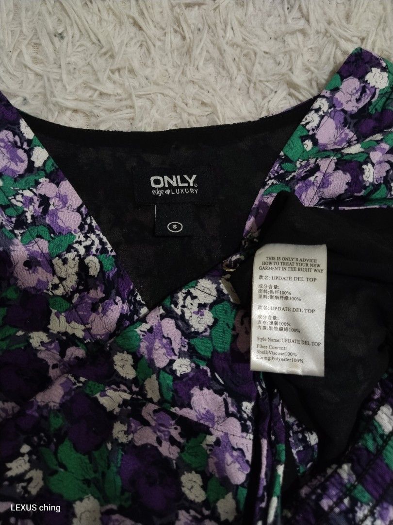 ONLY purple floral top longsleeve (Category: Longsleeves) located in Manila. Submitted by lexusthrift1995 (Listing ID 1464359697, Image 3). Description: Size- SMALL Color rate- 10/10 Condition- 10/10 issue- no issue good condition ‼️150.pesos plus shipping fee 💸MODE OF PAYMENT- GCASH payment first 🚛MODE OF DELIVERY- J&T or LALAMOVE 📍LOCATION- NORTH CALOOCAN CAMARIN BRGY.177 1705 SUNFLOWER STREET. 🗒Note: Please manage your expectations ✅Color: