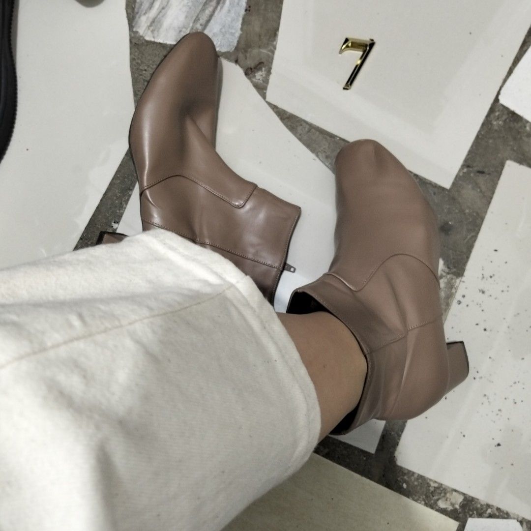 Oriental Boots (Category: Boots) located in El Salvador. Submitted by francheskaukayukay (Listing ID 1464418382, Image 2). Description: .