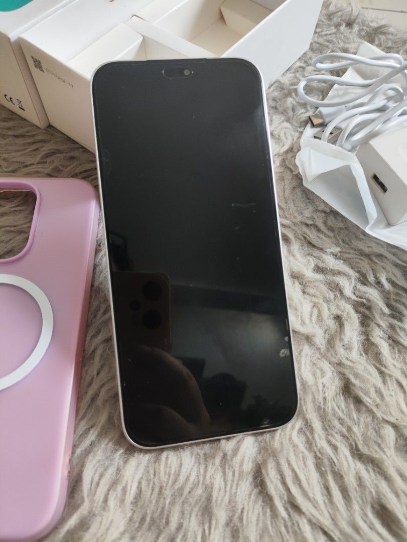 Original Honor x8c 8/512gb (Category: Android Others) located in Rodriguez. Submitted by nemucohsiri (Listing ID 1464358485, Image 3). Description: • Display: 6.7-inch AMOLED FHD+ display with a 120Hz refresh rate and 3840Hz PWM dimming. • Processor: Qualcomm Snapdragon 685 (4G). • Memory & Storage: 16GB RAM equivalent (8GB physical + 8GB RAM Turbo) and 512GB internal storage. • Rear Camera: 108MP main camera with OIS (Optical Image Stabilization