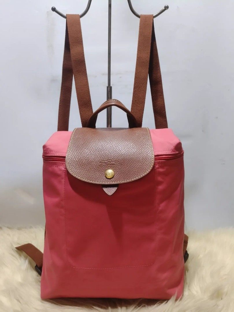 Original LONGCHAMP Backpack (Category: Shoulder Bags) located in Caloocan City. Submitted by secondhand_shop2 (Listing ID 1464537344, Image 1). Description: Sale❗️Sale❗️Sale❗️ ₱ 1,980 Original LONGCHAMP Preloved Medium ykk zipper Nylon & Genuine leather trim 📌First to pay!.
