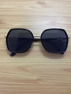 (Category: ) located in . Submitted by yiyiloo (Listing ID 1464521769, Image 1). Description: .