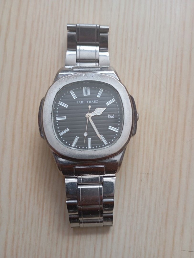 Pablo raez (Category: Men's Watches) located in Las Pinas. Submitted by the_recycle_shop (Listing ID 1464410845, Image 1). Description: Original good working condition Quartz with battery.