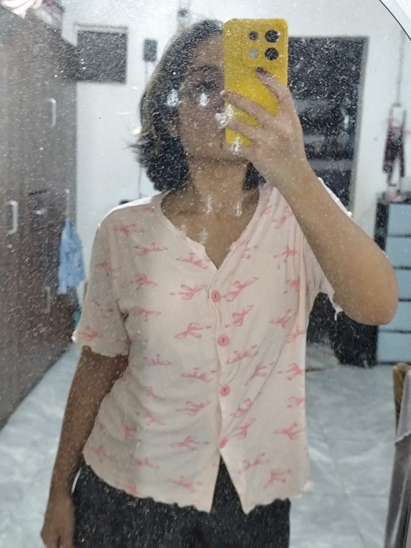 Padded Pink Bow Print Button Up Short Sleeve Top (Category: Blouses) located in Cavite. Submitted by zenshub (Listing ID 1464490417, Image 3). Description: my height: 4'11 can fit to m-l. .