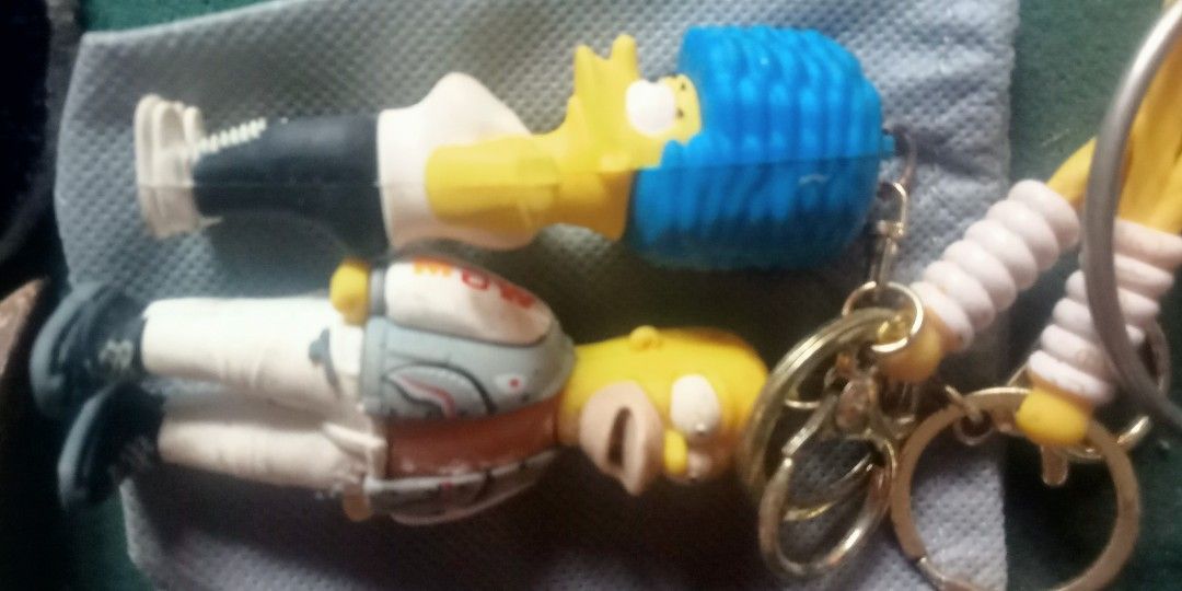 Pair key chain (Category: Everything Else Others) located in Paranaque City. Submitted by dimaguilaa94969 (Listing ID 1464429064, Image 1). Description: pm if int 09260966619.