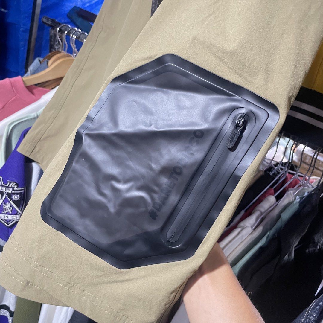 Palladium Utility Shorts (Category: Shorts) located in Cebu City. Submitted by looted.goods (Listing ID 1464486931, Image 3). Description: 30x22.