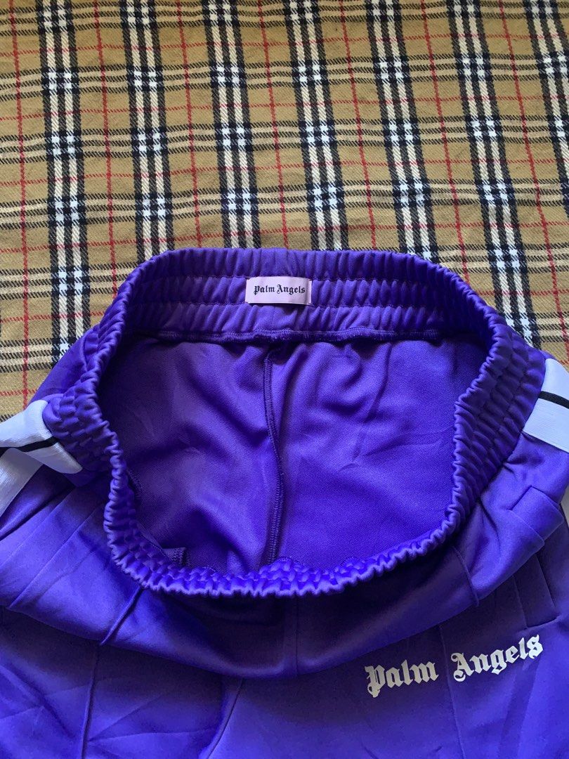 Palm Angels TrackPants (Category: Joggers) located in Claveria. Submitted by plasticcase__ (Listing ID 1464364360, Image 3). Description: .