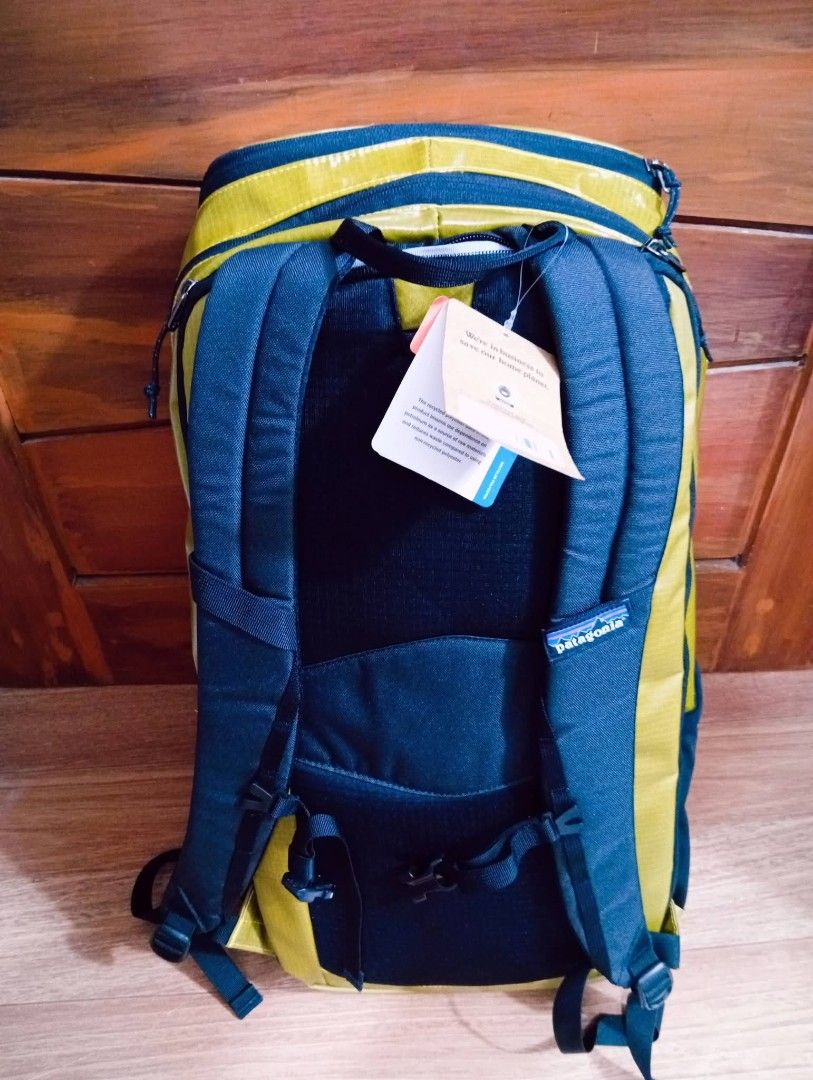 Patagonia Blackhole backpack 32L (Category: Backpacks) located in Quezon City. Submitted by icollectionstuff (Listing ID 1464466785, Image 2). Description: ❗️❗️AVAILABLE NOW❗️❗️ Blackhole backpack 32L Php 3000 📌Limited Stocks‼️ 📍Victoria Sports tower kamuning QC Pm me for interested.