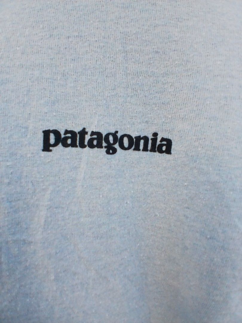 PATAGONIA SWEATSHIRT SIZE MEDIUM (Category: Activewear) located in Munoz. Submitted by cabalardomine98 (Listing ID 1464359486, Image 3). Description: AS NEW NO ISSUE.