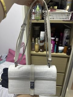 (Category: ) located in . Submitted by coolcat.248700 (Listing ID 1464559230, Image 1). Description: .