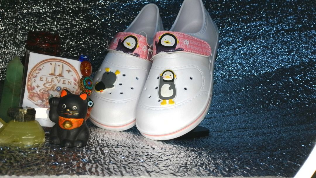 Pengsoo Slipper / Slide for kids (Category: Babies & Kids Fashion) located in Caloocan City. Submitted by 11eleven.shop (Listing ID 1464553654, Image 1). Description: Pengsoo Slip - On BN with Tag 230 MM .