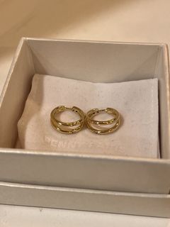 (Category: ) located in . Submitted by closetkkk (Listing ID 1464446530, Image 1). Description: .