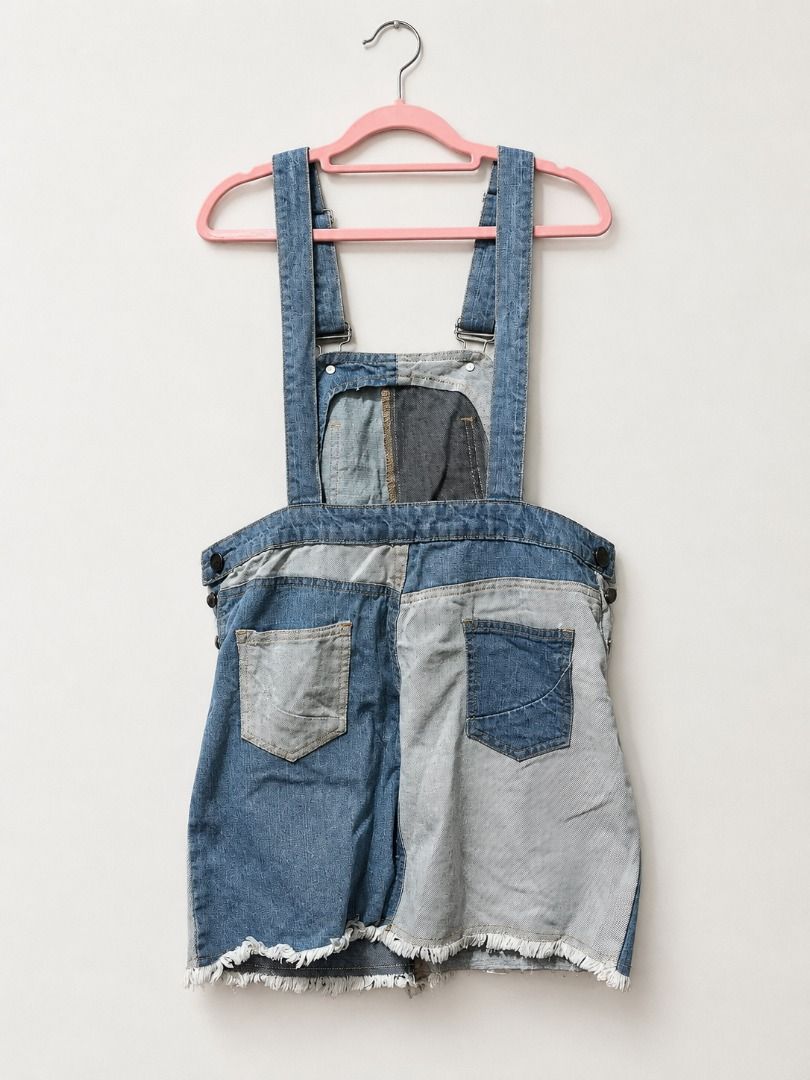 PENSHOPPE PATCHWORK DENIM OVERALL SKIRT (Category: Skirts) located in Quezon City. Submitted by trishiezz (Listing ID 1464499726, Image 2). Description: PENSHOPPE PATCHWORK DENIM OVERALL SKIRT Brand: Penshoppe Condition: Pre-loved — used twice only Style: Patchwork Denim Overall Skirt (no inner shorts inside) DETAILS • Authentic Penshoppe piece • Used twice only • Blue & white patchwork denim • Adjustable shoulder straps • Metal buckle fastenings