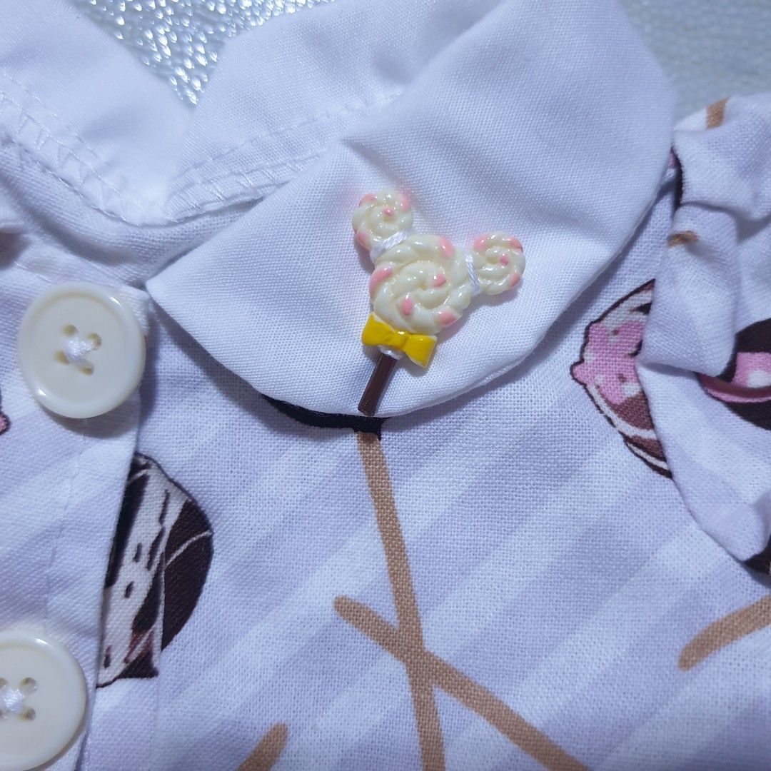 Pet Clothes Japan (Category: Homes & Other Pet Accessories) located in Rizal. Submitted by littlehelena (Listing ID 1464490049, Image 3). Description: Di ko alam size...walang sukatan....tinabi ko nlng s pentel pen....