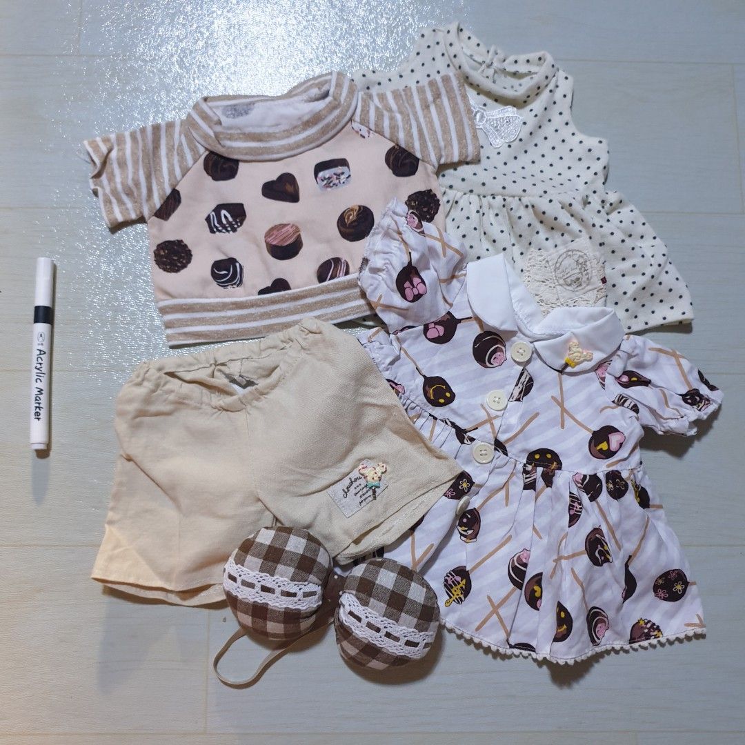 Pet Clothes Japan (Category: Homes & Other Pet Accessories) located in Rizal. Submitted by littlehelena (Listing ID 1464490049, Image 1). Description: Di ko alam size...walang sukatan....tinabi ko nlng s pentel pen....