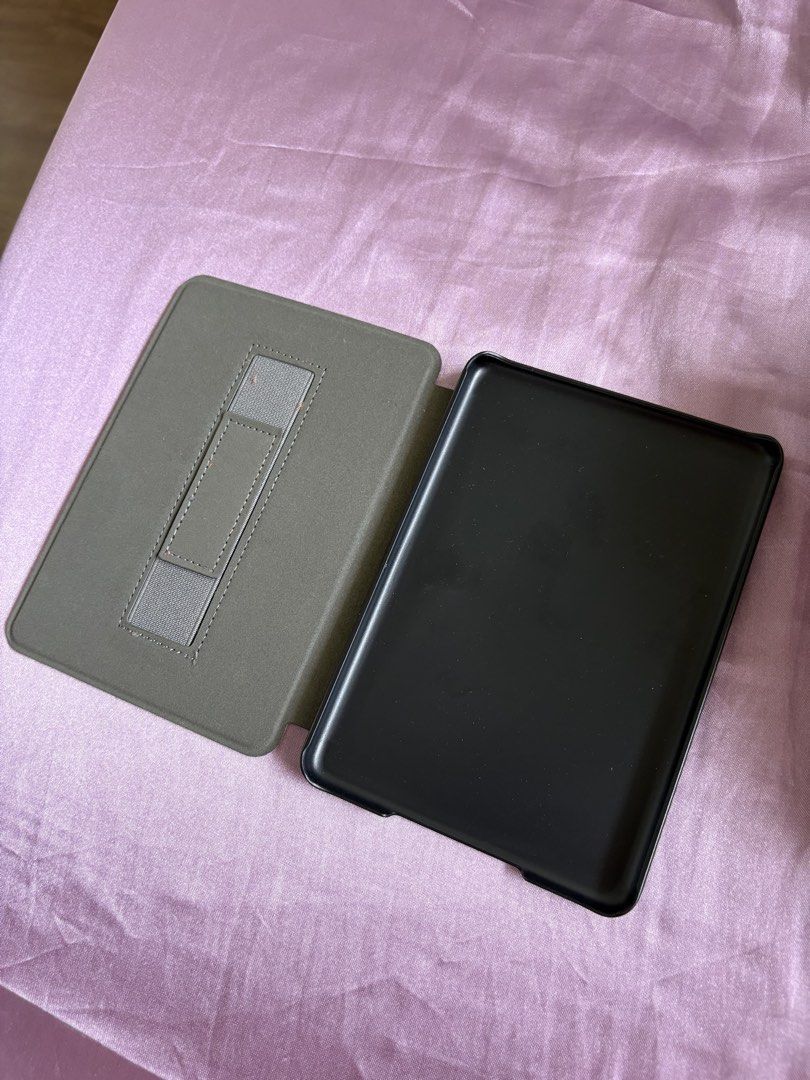 Pink Kindle Case [Kindle 11th (C2V2L3/ RS23CV)] (Category: Laptop Bags & Sleeves) located in Pasay City. Submitted by polly.unpockets (Listing ID 1464398319, Image 2). Description: Mean Girls Burn Book design kindle case.