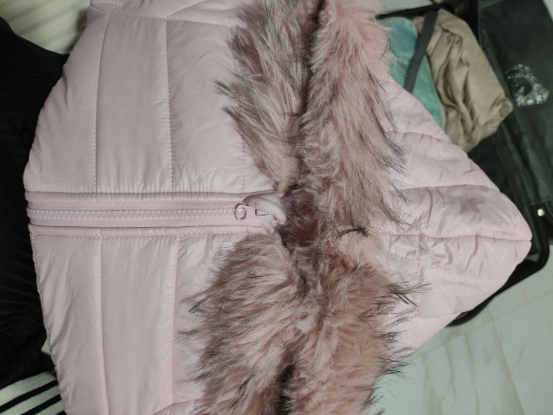 pink Thermal jacket for Kid (Category: Babies & Kids Fashion) located in Taguig. Submitted by scented_me21 (Listing ID 1464503380, Image 3). Description: Used Once in NZ shared Shein reference in the photo RFS not using anymore anytime soon.