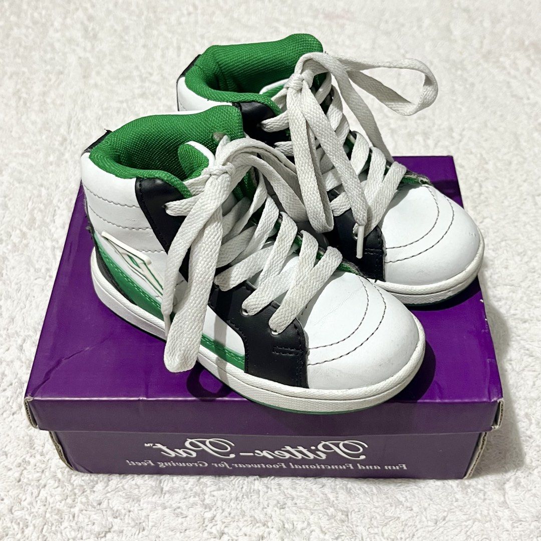 Pitter Pat Shoes (Toddler) (Category: Babies & Kids Fashion) located in Pasig City. Submitted by ela_zen15 (Listing ID 1464402737, Image 2). Description: Pitter Pat Shoes 1 to 3 yrs old Size 24 Twice lang po nagamit Mall price: 1,500 pero sale ko na lang ng 700 Can do lalamove sagot nyo po sf.