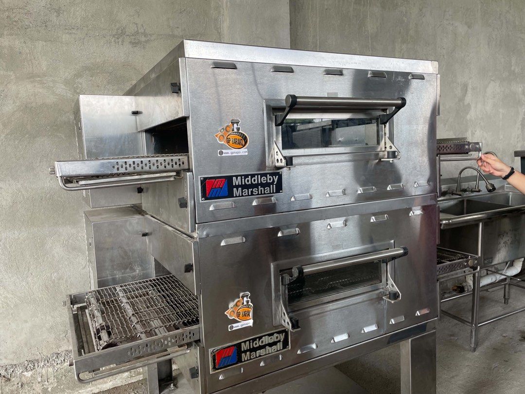 Pizza Ovens (Category: Ovens & Toasters) located in Manila. Submitted by gpbarako (Listing ID 1464387811, Image 1). Description: Pizza Conveyor Ovens For pizza Restaurants Like Shakeys, Pizza Hut , Greenwich, Angels pizza , Dominos pizza , Can be Yung it as Tunnel Ovens Multi Layers - Long Tunnel oven set ups for Hopia , biscuits and drying oven as we or fruits dyers . Brand: Middleby Marshall Made in USA Model : PS536 Lpg gas type .