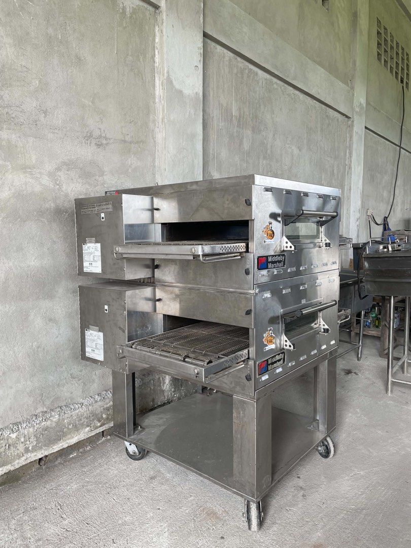 Pizza Ovens (Category: Ovens & Toasters) located in Manila. Submitted by gpbarako (Listing ID 1464387811, Image 3). Description: Pizza Conveyor Ovens For pizza Restaurants Like Shakeys, Pizza Hut , Greenwich, Angels pizza , Dominos pizza , Can be Yung it as Tunnel Ovens Multi Layers - Long Tunnel oven set ups for Hopia , biscuits and drying oven as we or fruits dyers . Brand: Middleby Marshall Made in USA Model : PS536 Lpg gas type .