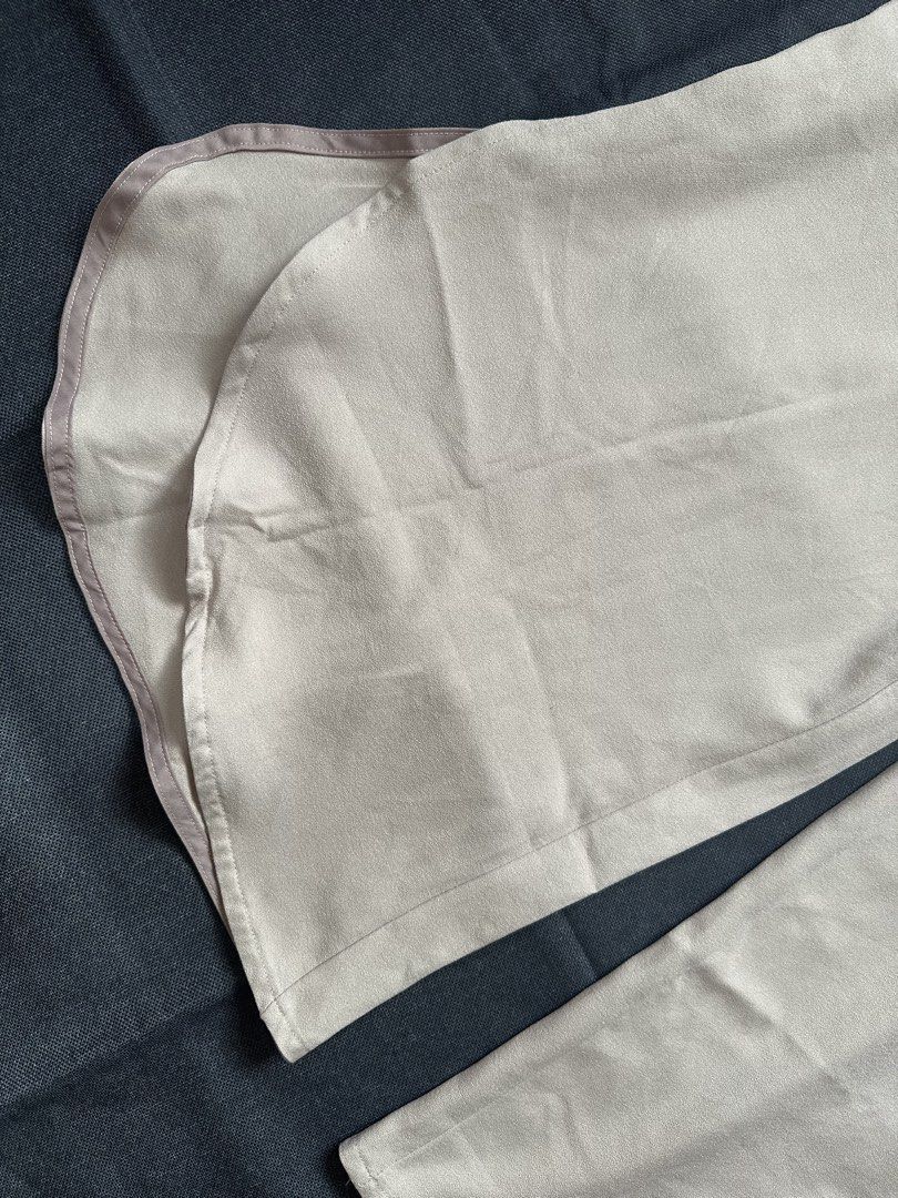 Plains & Prints Beige Culottes Wide Leg Pants (Category: Jeans) located in Las Pinas. Submitted by city_threads (Listing ID 1464363314, Image 2). Description: **PLAIN & PRINTS | Like New** Price: ₱699 Condition:Like New Color rate: 10/10 — excellent, no fading Condition details:Only fitted and washed, but never actually worn/used Selling as part of my decluttering. In excellent condition and looks like new. 😊 📌 **Please note:** • No issues / de