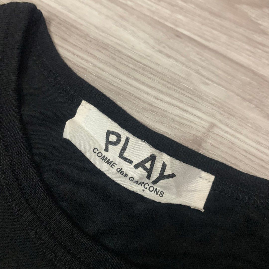 Play cdg (Category: Tshirts & Polo Shirts ) located in Cavite. Submitted by yobubsss (Listing ID 1464557273, Image 3). Description: Size medium 19w 29L Good condition No issue.