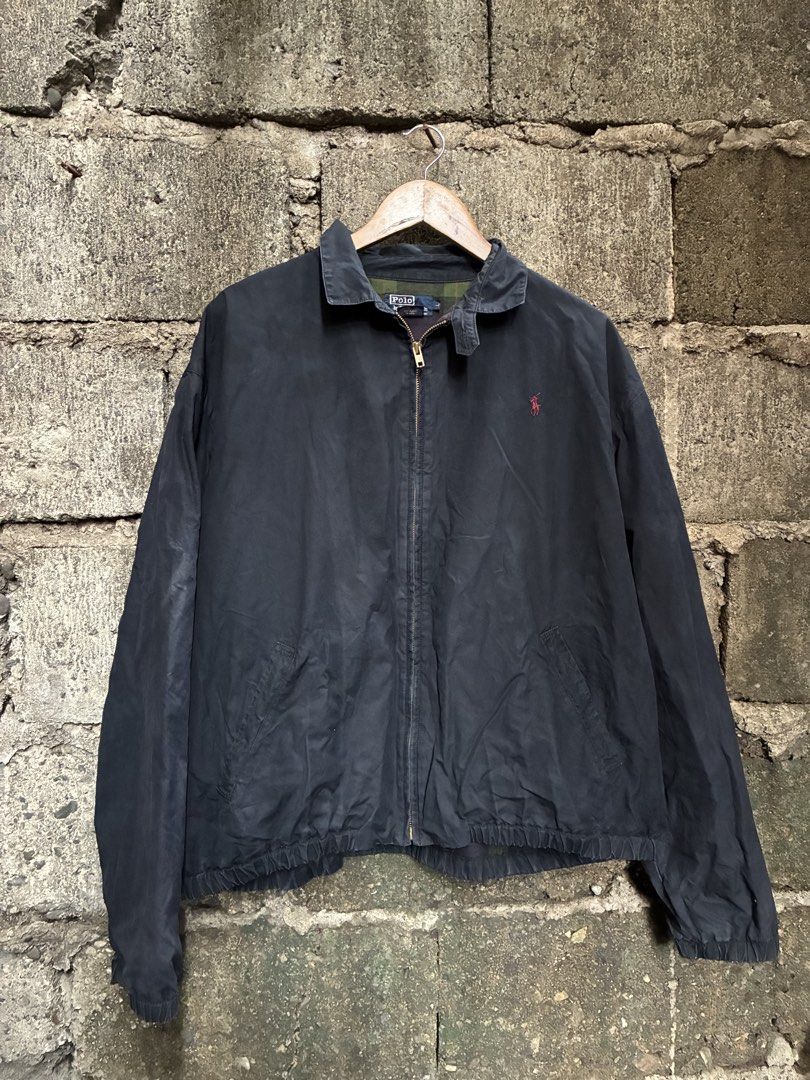 Polo Ralph Lauren Jacket Navy Blue (Category: Coats, Jackets and Outerwear) located in Manila. Submitted by assortedgoodsv3 (Listing ID 1464461264, Image 1). Description: - Classic Polo Ralph Lauren jacket - Navy blue color - Lined with iconic plaid pattern - Full zip closure for easy wear - Elasticated cuffs and hem for a comfortable fit - Ideal for casual outings and layering.